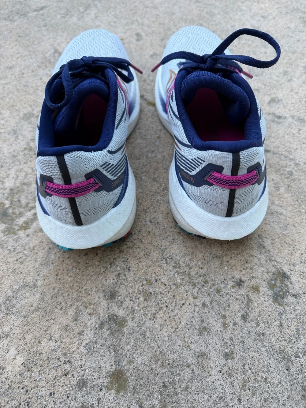 Saucony Women's Triumph 20 Prospect Glass Running Sneakers Size 9.5 - Picture 7 of 9